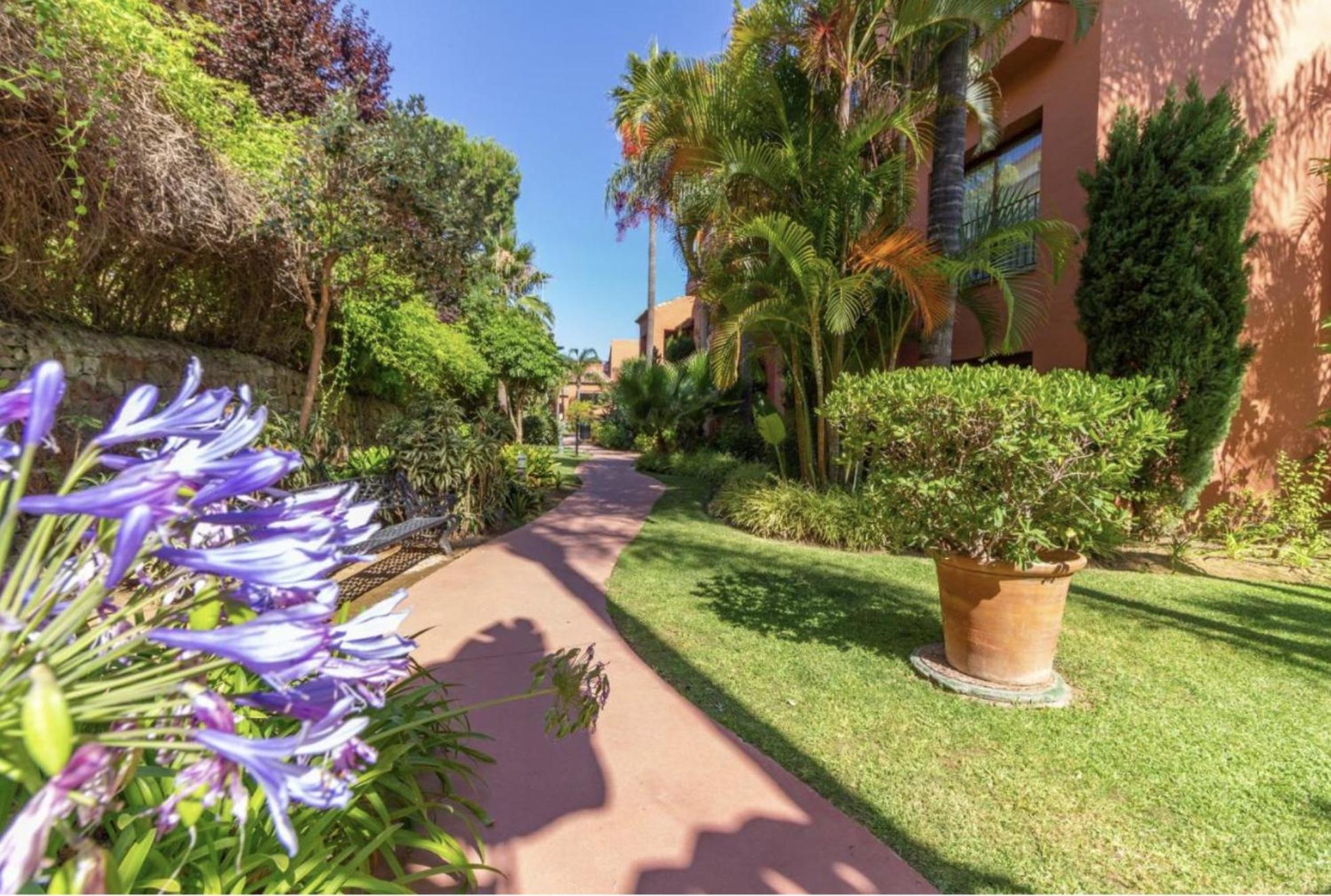 Lovely Elviria Apartment 200M From The Beach Marbella Bagian luar foto
